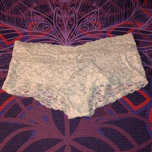 GUC Aerie Girly Short - M